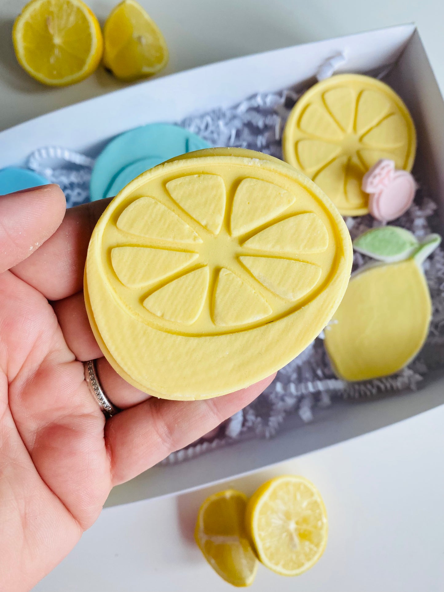 Lemon Half Embosser & Cutter