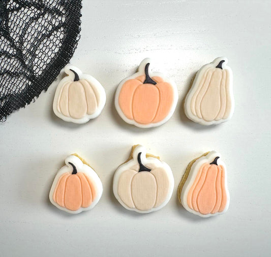 Pumpkin Mini Trio Halloween Embosser & cutter