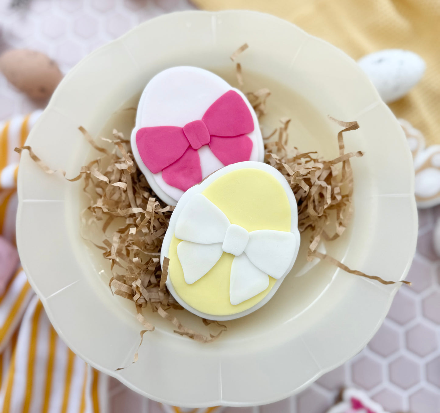 Easter Egg Bow Embosser and cutter