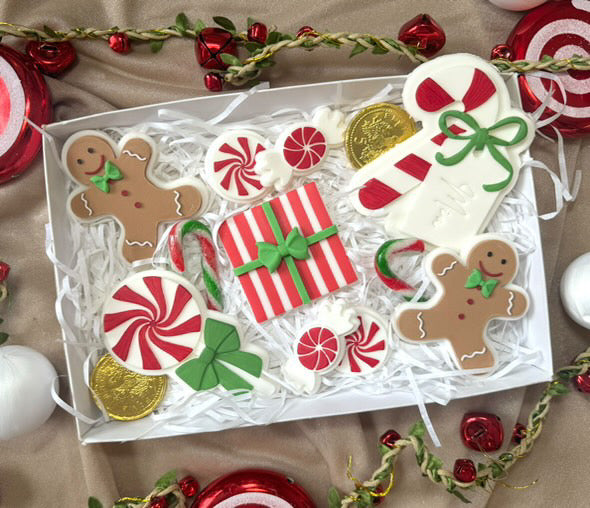 Candy Cane Gift Tag Embosser & Cutter Set