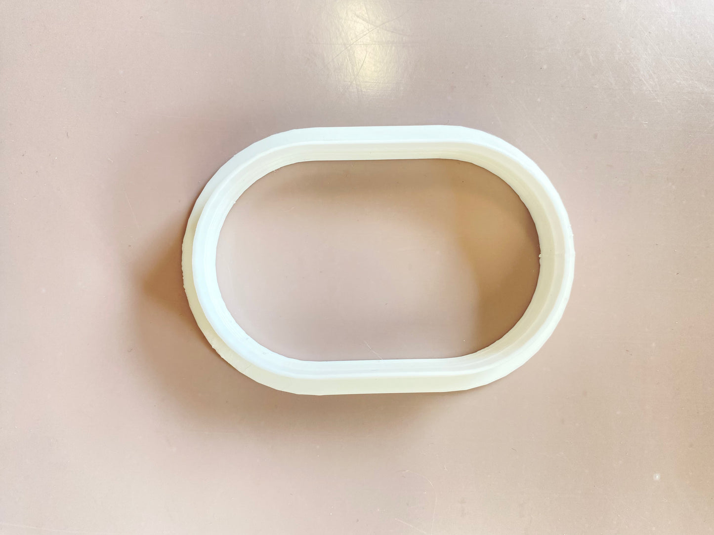 8 x 5cm Oval Cookie Cutter